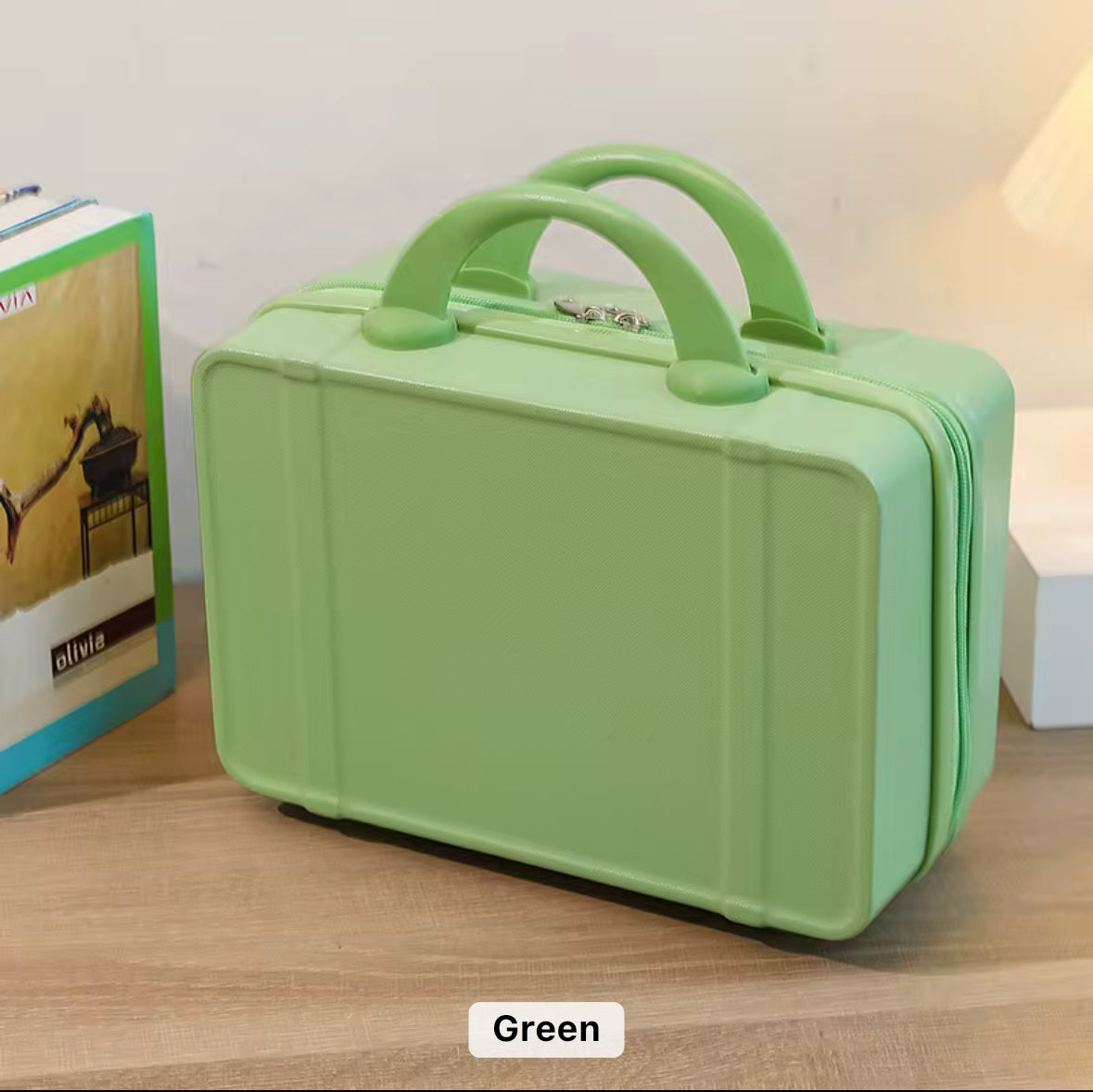 Carryon Case with Elastic Fixed Strap Zipper Closure and lock