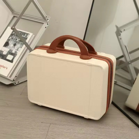 Carryon Case with Elastic Fixed Strap Zipper Closure and lock